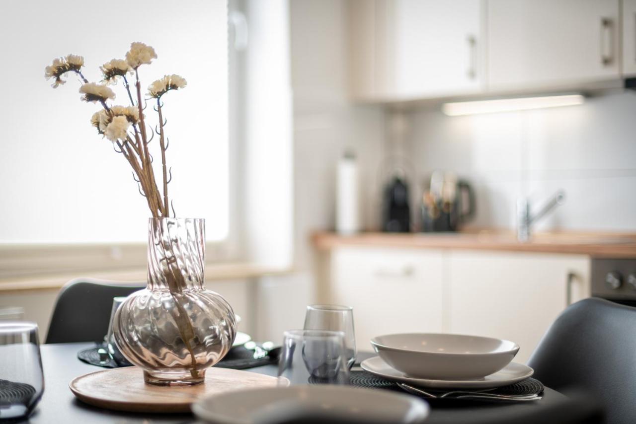 Shiny Homes - Elegant City Apartments Bielefeld Esterno foto
